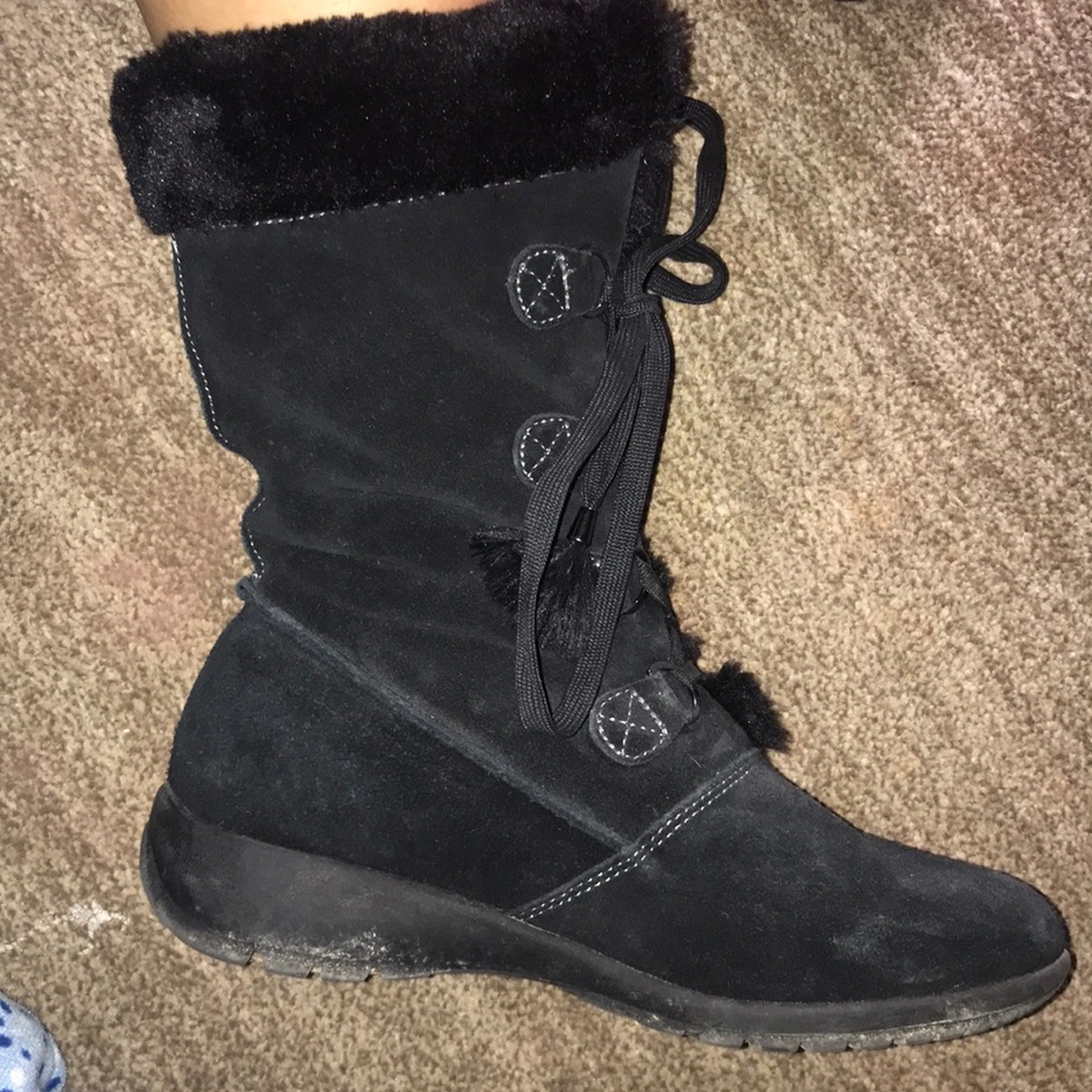 boots - Picture 2 of 3